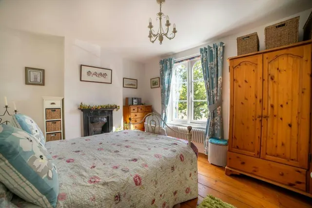 Photo 3 — Hollyhock Cottage, West Street, Deal CT14