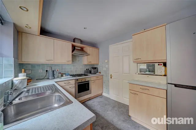 Photo 2 — Isaacs Way, Droitwich, Worcestershire, WR9 8UZ