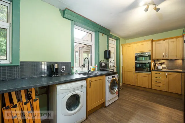 Haywood Avenue, Marsh, HD3, photo 2