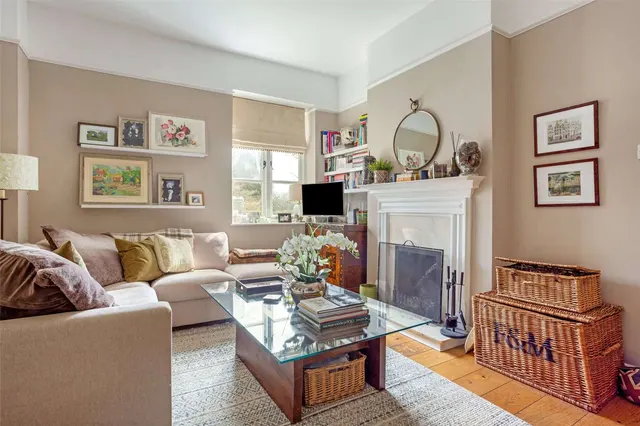 Verdley Place, Fernhurst, GU27, photo 2