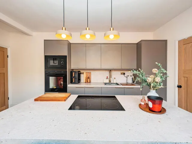 Spring Lane, Weymouth, DT4, photo 2