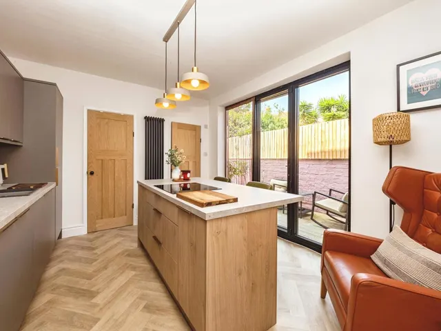Spring Lane, Weymouth, DT4, photo 1