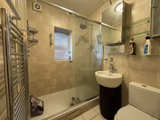 Sheepcote Road, Windsor, SL4, photo 3