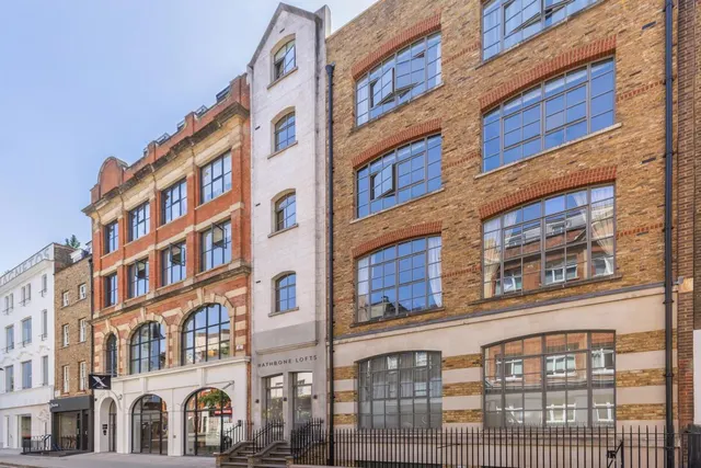 Rathbone Street, London, W1T, photo 1