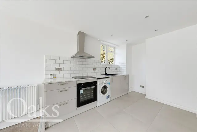 Averil Grove, Streatham, SW16, photo 3