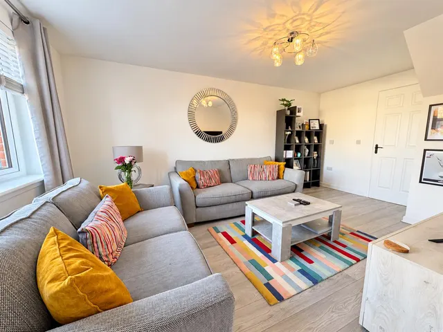 Todhills Place, Cumbernauld, G68, photo 3