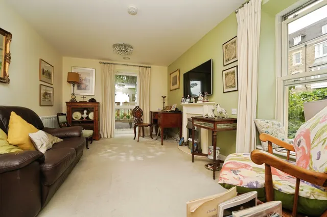 Victoria Road, Malvern, WR14, photo 2