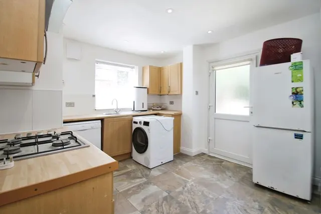 Photo 2 — Tachbrook Road, Uxbridge