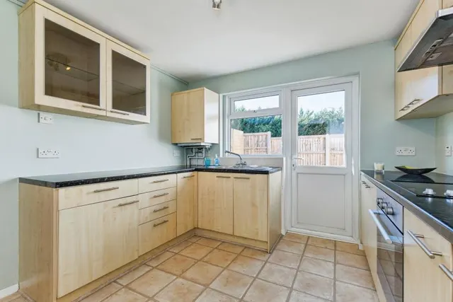Brighton Road, Surbiton, KT6, photo 2