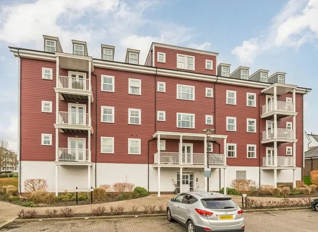 Beaumont Drive, Worcester Park, KT4, photo 1