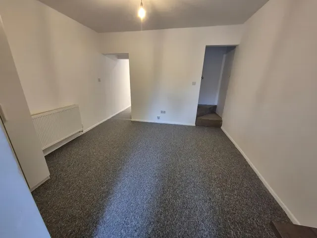 Nelson Street, Heanor, DE75, photo 3