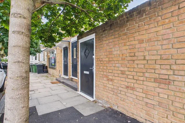 Clapham, London, SW4, photo 1