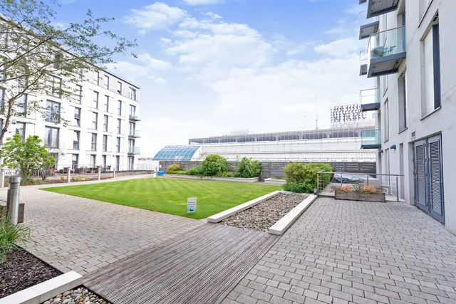 Hayes Apartments, Cardiff, photo 1