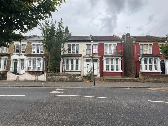 Photo 3 — Wightman Road, Haringey, N8 0NA