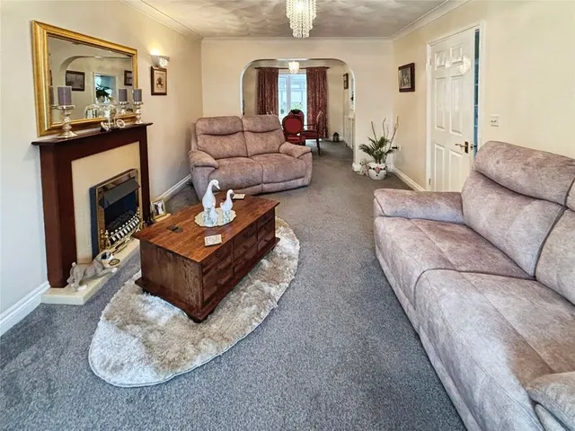 Photo 2 — Matthews Close, Deal, Kent, CT14