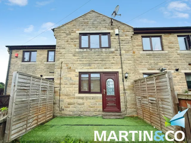 Heckmondwike, WF16, photo 1