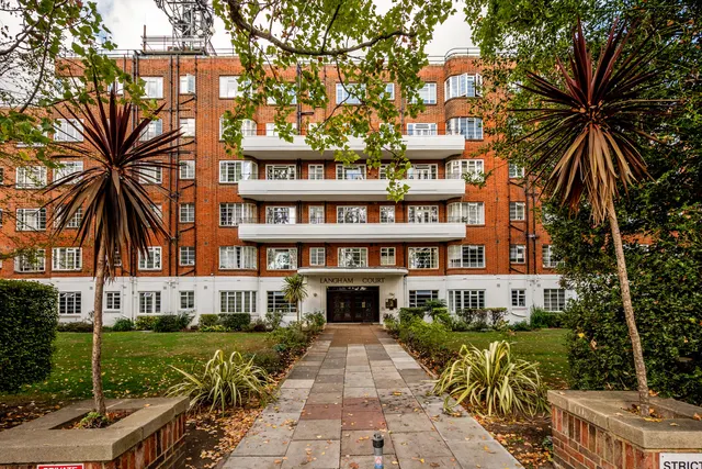 London, SW20, photo 2