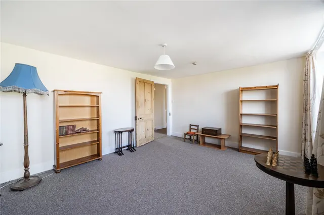 Lansdown Crescent, Cheltenham, GL50, photo 3