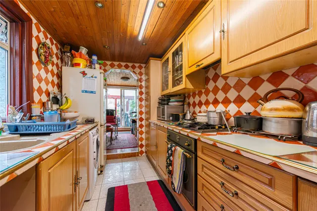 Lambton Road, Crouch Hill, photo 3