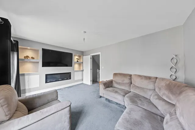 Photo 2 — Latimer Close, Widnes, Widnes, WA8 9NR
