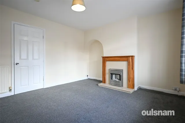 Photo 3 — Salop Road, Oldbury, West Midlands, B68 9AF