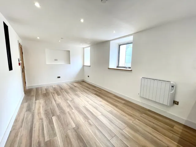 Cowbridge Road East CARDIFF, CF5, photo 3