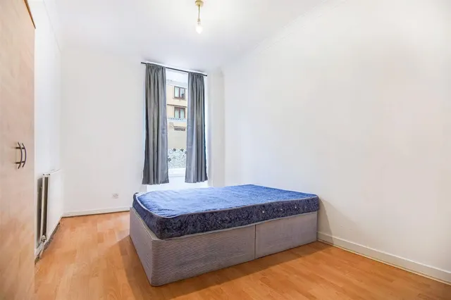 Photo 3 — Killearn Street, Glasgow, G22