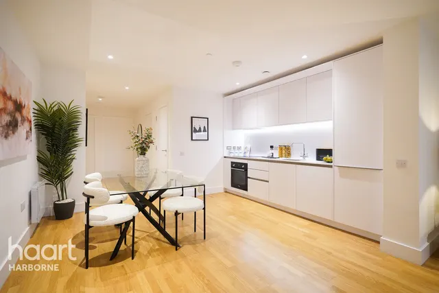 South Loop Green, Birmingham, B16, photo 2