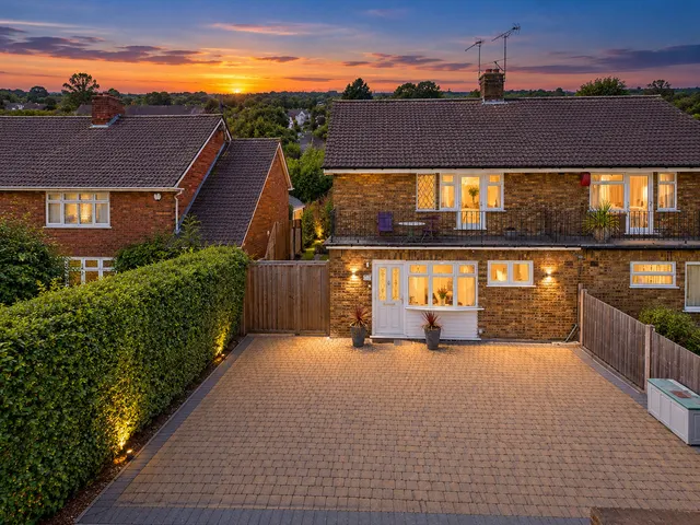 Wingletye Lane, Hornchurch, RM11, photo 1