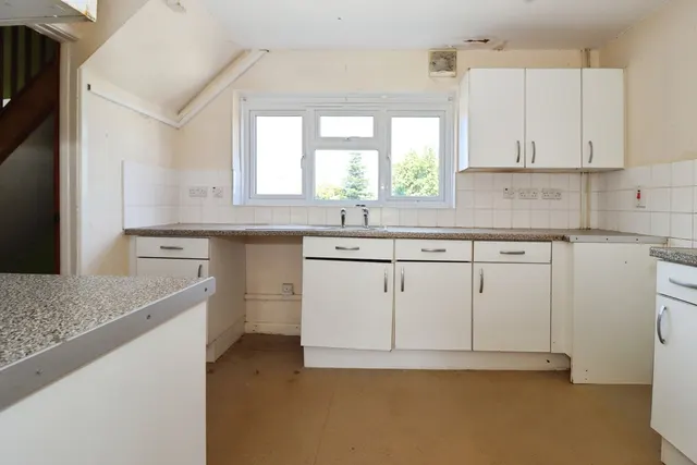 Photo 3 — Hunters Drive, Kingswood, Bristol, BS15