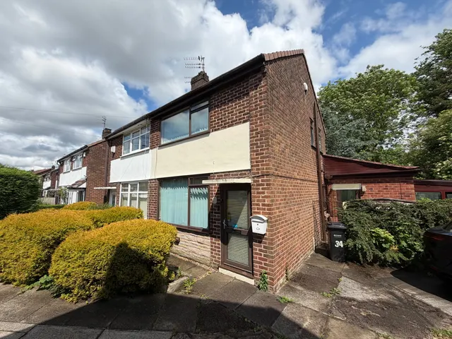Redland Avenue, Reddish, SK5, photo 1