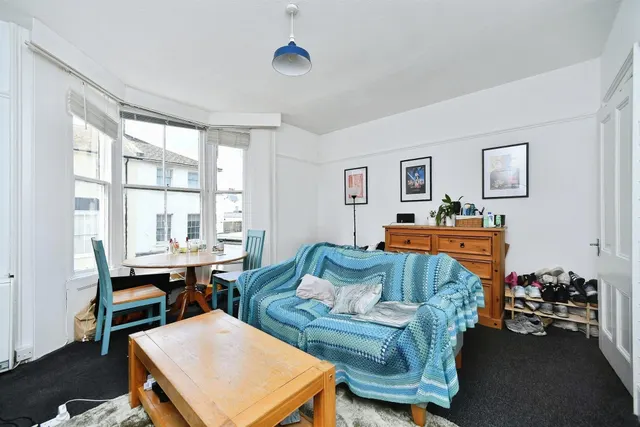 St. Georges Road, Brighton, BN2, photo 2