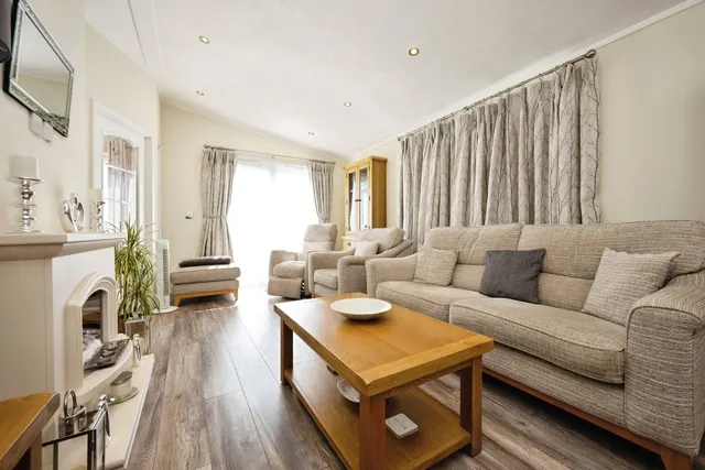 Photo 3 — Radwell Court, Felmersham Road, Bedford, Bedfordshire, MK43