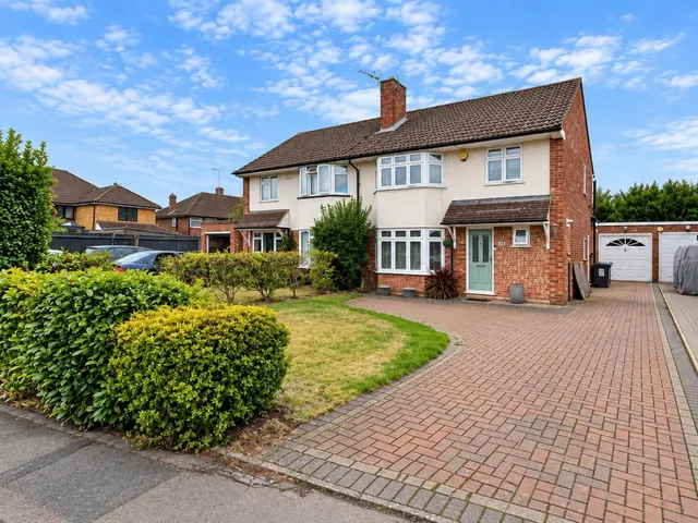 Semi-Detached For SaleHazell Way, Stoke Poges, SL2, photo 1