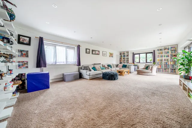 Pondtail Road, Fleet, GU51, photo 3