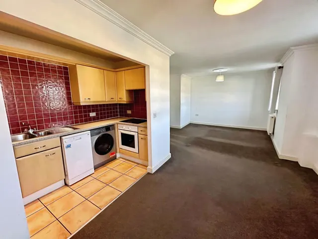 Bishopfields Drive, York, YO26, photo 1