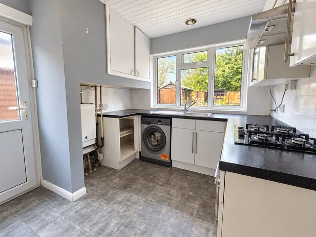 Coniston Road, Woking, GU22, photo 3