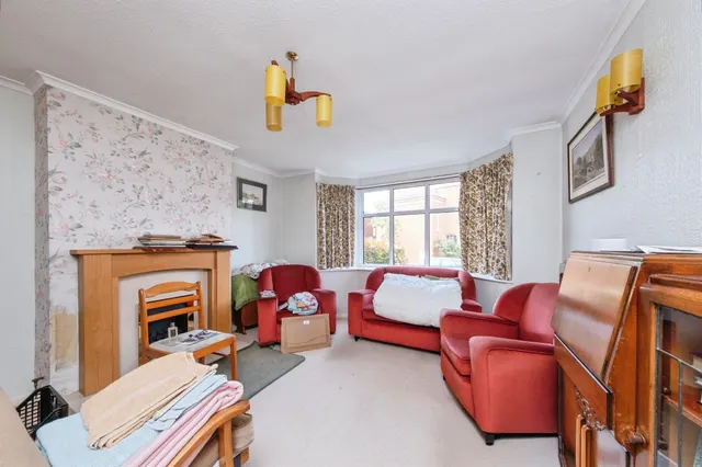 High Street, Newport Pagnell, MK16, photo 3