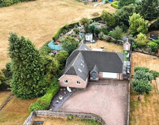 Buckskin Lane, Basingstoke, Hampshire, RG22, photo 1