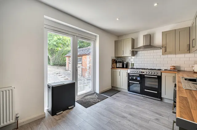 Photo 3 — Longmeadow, Frimley, Camberley, Surrey, GU16 8RR