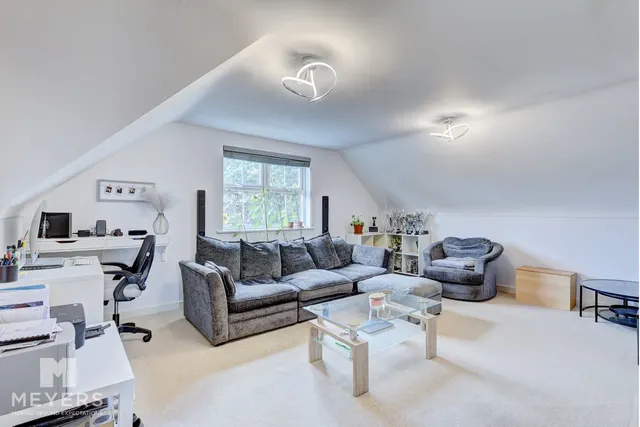 Belle Vue Road, Bournemouth, BH6, photo 2