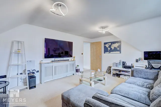 Belle Vue Road, Bournemouth, BH6, photo 3