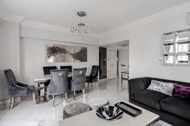 Brompton Road, Knightsbridge, SW3, photo 2