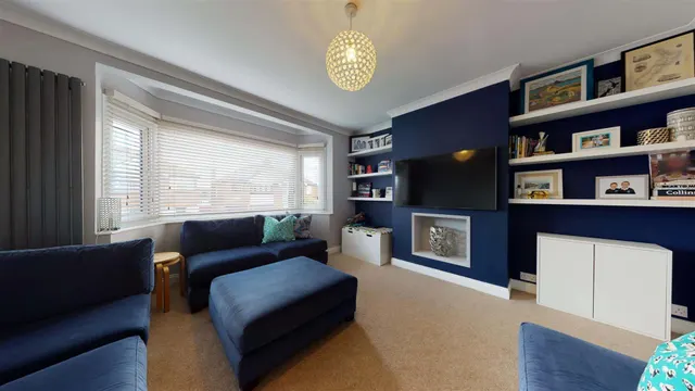 Photo 3 — Dene Road, Buckhurst Hill