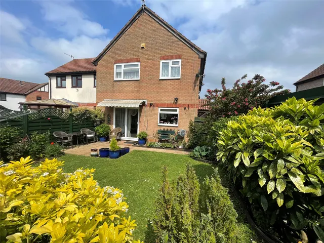 Photo 2 — Ash Walk, Somerset, Brentry, BS10 6RW