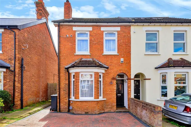 Queens Road, Camberley, Surrey, GU15 3AL, photo 1