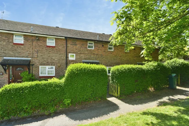 Whitehawk Road, BRIGHTON, photo 1
