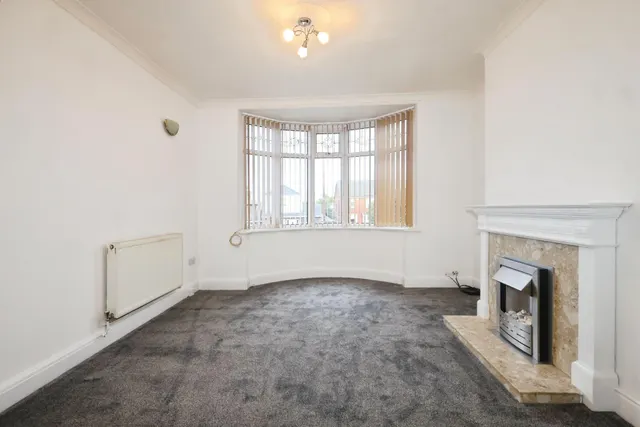 Oldbury Road, Oldbury, B65, photo 2