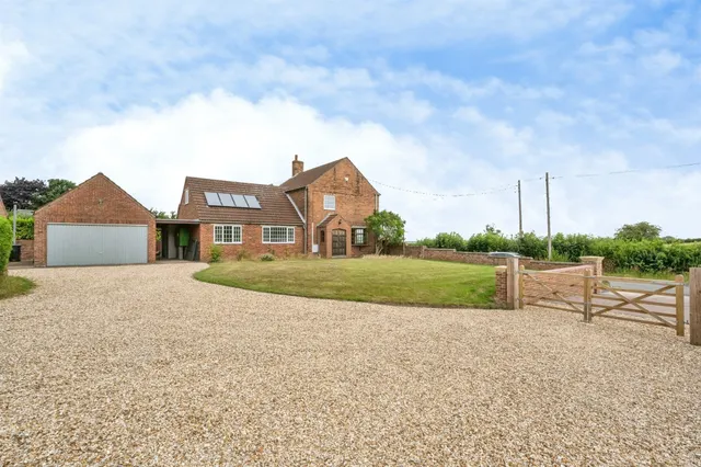 Middle Bridge Road, Gringley-On-The-Hill, DN10, photo 1