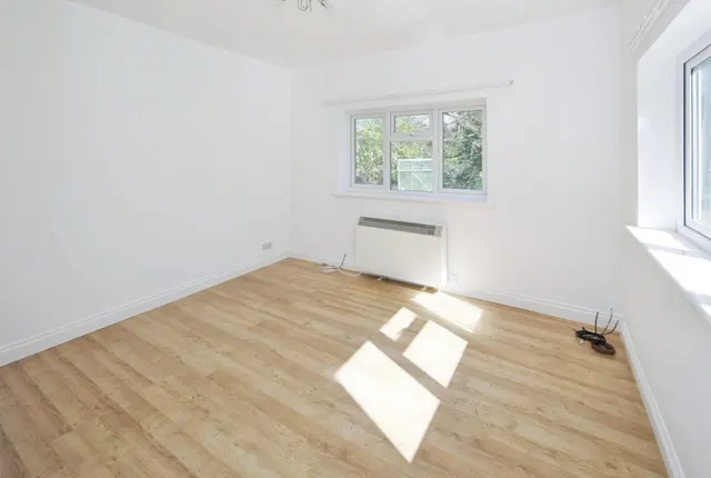 Kenilworth Road, Knowle, B93, photo 2